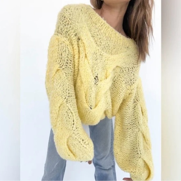 Rumored Soft Yellow Nonna Chunky Crew Neck Sweater - Picture 8 of 12
